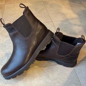 UGG Men’s Chelsea Boot